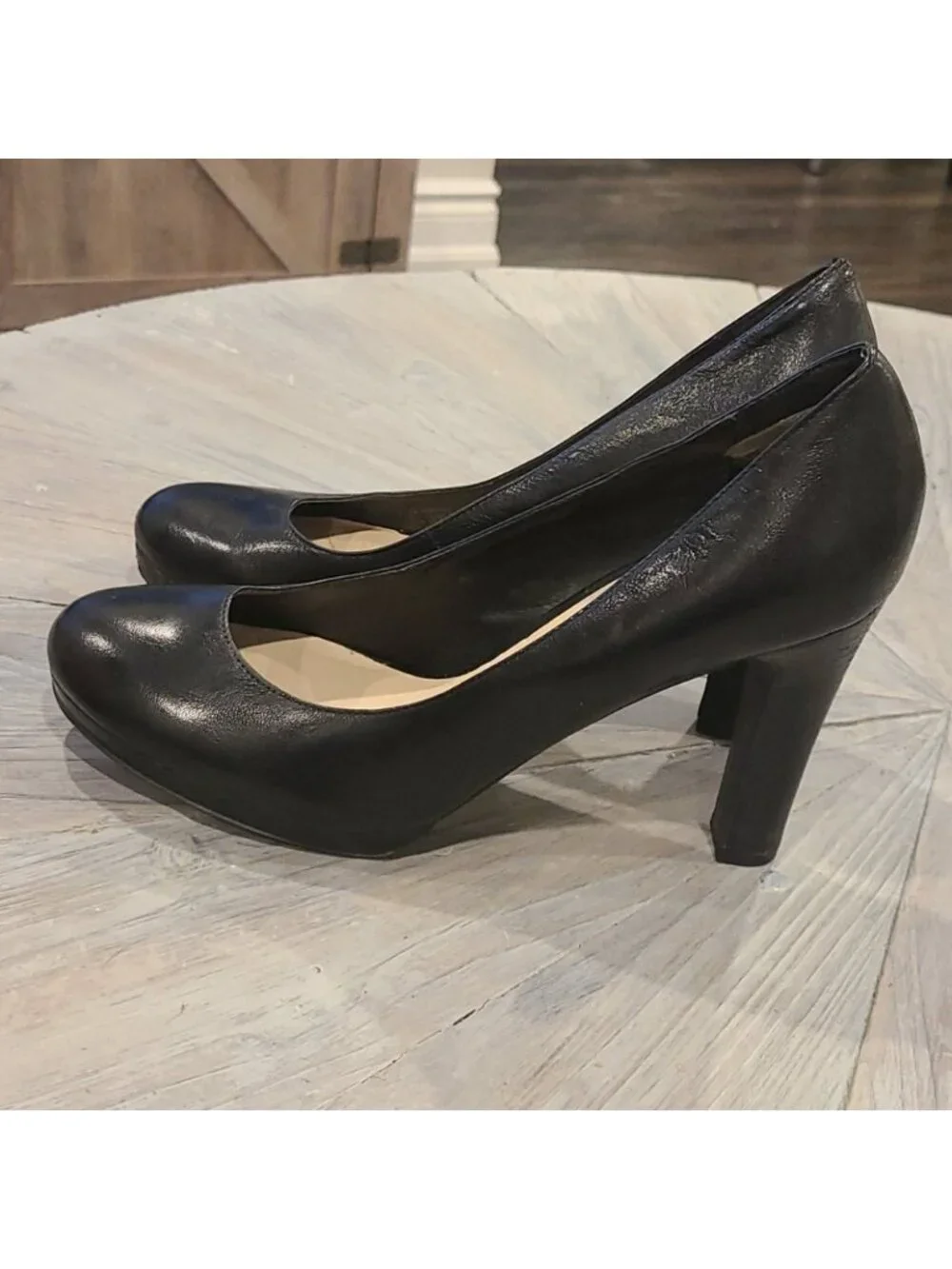 Franco Sarto blk leather platform heels